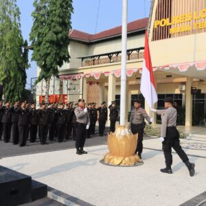 Polres Loteng Gelar Upacara Peringatan Hari Pahlawan.