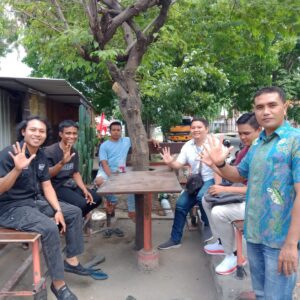 Sat Resnarkoba Polres Sumbawa Gelar Sosialisasi Bahaya Narkoba di Warung GOR Cendrawasih Brangbiji