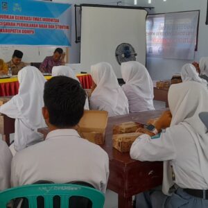 Polsek Dompu Hadiri Sosialisasi Pencegahan Pernikahan Anak dan Stunting di SMAN 2 Dompu