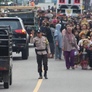 Bhabinkamtibmas Desa Tarusa Polsek Buer Lakukan Pengamanan Acara Nyongkolan di Desa Jorok