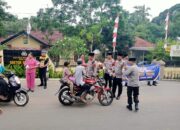 Polsek Sekotong Berbagi Takjil, Wujud Kepedulian di Bulan Ramadhan