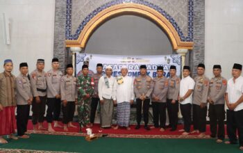 Kapolres Lombok Barat Safari Ramadhan, Santri Sambut Hangat