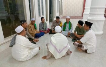 Kapolsek Lembar Bersama Tokoh Masyarakat, Jaga Kondusifitas Ramadan