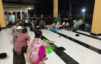 Malam Ramadan Sekotong: Pesan Kamtibmas dari Polisi