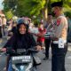 Sat Lantas Polres Sumbawa Gelar Kegiatan Sosial Berbagi Takjil di Bulan Ramadan