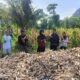 Dukung Ketahanan Pangan, Bhabinkamtibmas Desa Sekongkang Bawah Berikan Pendampingan Panen Jagung di Salah Satu Lahan Milik Warga