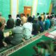 Bhabinkamtibmas Bripka Herianto Sambang dan Sholat Tarawih Berjamaah di Masjid Al-Istiqomah Berikan Pesan Kamtibmas