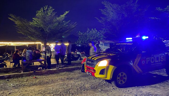 Polsek Rasanae Barat Gelar Patroli Blue Light Cipkon Minimalkan Potensi Gangguan Kamtibmas