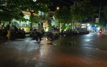 Polisi Siaga! Pengamanan Tarawih di Labuapi Berjalan Lancar