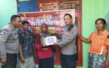 Bantuan Nutrisi Polsek Labuapi Dukung Kesehatan Warga Disabilitas di Lombok Barat