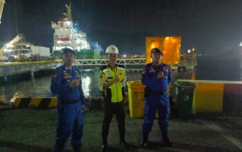 Ditpolairud Polda NTB Gelar Patroli Laut di Kawasan Pelabuhan PT. AMNT Sumbawa Barat
