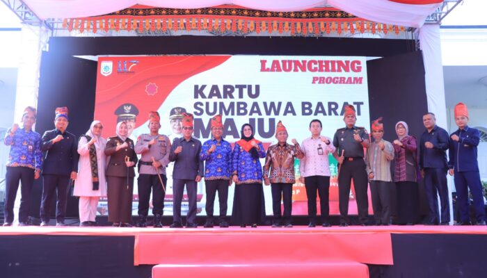 Kapolres Sumbawa Barat Hadiri Apel Syukur dan Launching Kartu Sumbawa Barat Maju