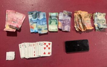 Asyik Judi Game Remi, Tiga Pria Digerebek Tim Opsnal Polsek Rasbar