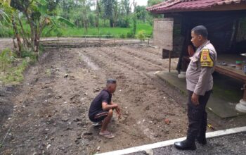 Bhabinkamtibmas Kuripan Timur Dorong Warga Dukung Ketahanan Pangan Nasional