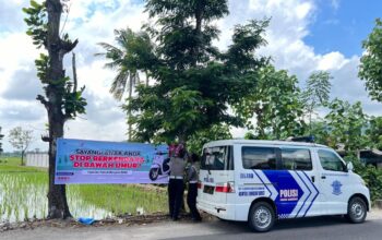 Polres Lombok Barat Gencarkan Imbauan di Gerung: Helm Wajib, Anak Jangan Berkendara!