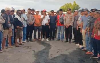 Kapolres Sumbawa Barat Pimpin Pengamanan Aksi Unjuk Rasa Aliansi PPS Selama Dua Hari di Poto Tano, Petugas dan Aliansi Saling Apresiasi