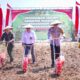 Kapolda Jabar Tanam Jagung Serentak di Sumedang, Dukung Kemandirian Pangan dan Kesejahteraan Petani
