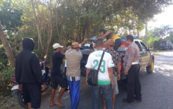 Respon Cepat Personel Polsek Sape, Evakuasi Korban Laka Lantas di Jalan Lintas Sape-Bima