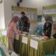 Babinsa Banjar Kawal Distribusi Beras Bantuan Pangan 2025
