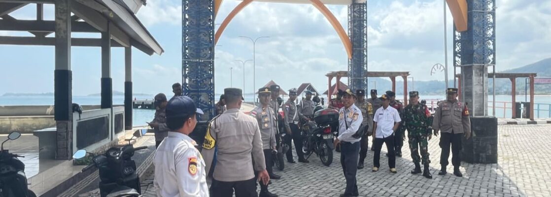 Patroli Gabungan Forkopincam Sekotong Wujudkan Sinergi Jaga Kamtibmas