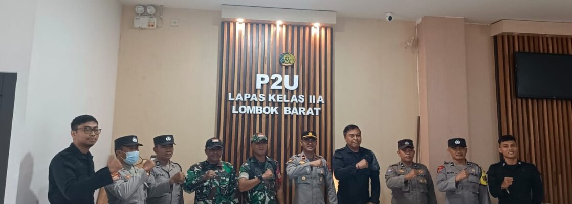 Polsek dan TNI Gelar Patroli Gabungan Jaga Kamtibmas di Kecamatan Kuripan