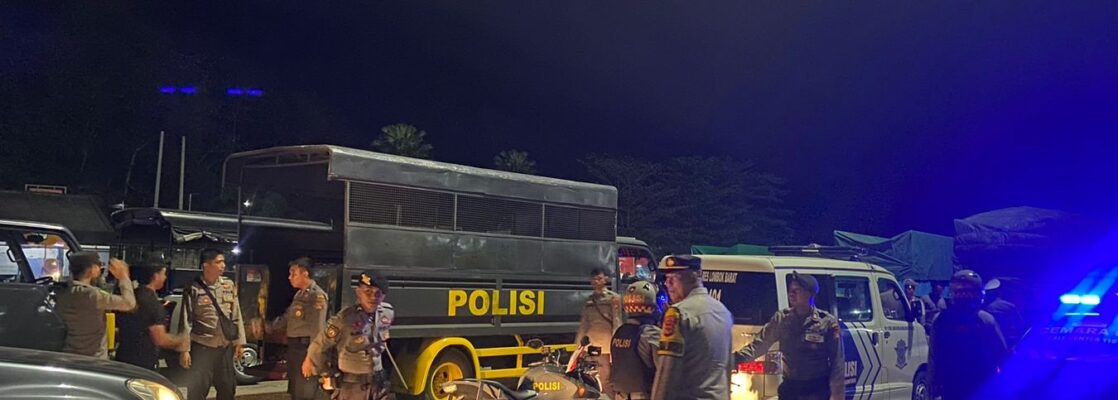 Sinergi Polisi dan Warga: Patroli Preventif di Kecamatan Gerung Jaga Kondusifitas