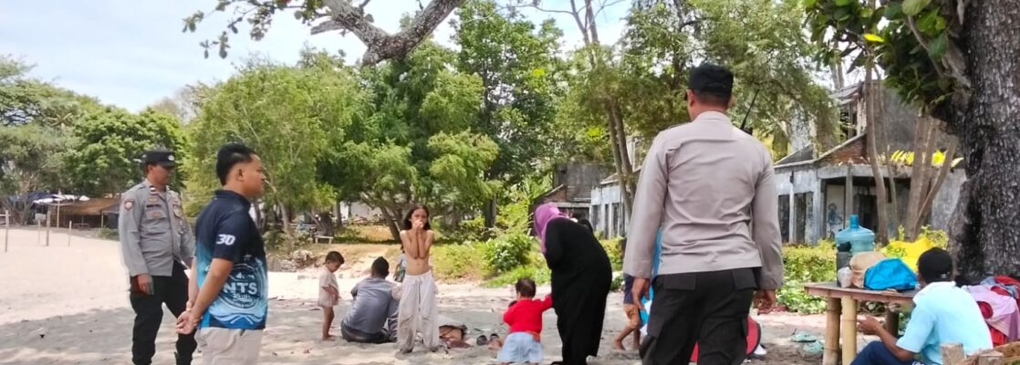 Polisi Sigap Berpatroli, Wisata Senggigi Lombok Barat Makin Nyaman