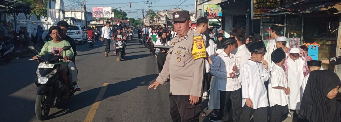 Ratusan Warga Ramaikan Pawai Khataman Al-Qur’an di Gerung Lombok Barat
